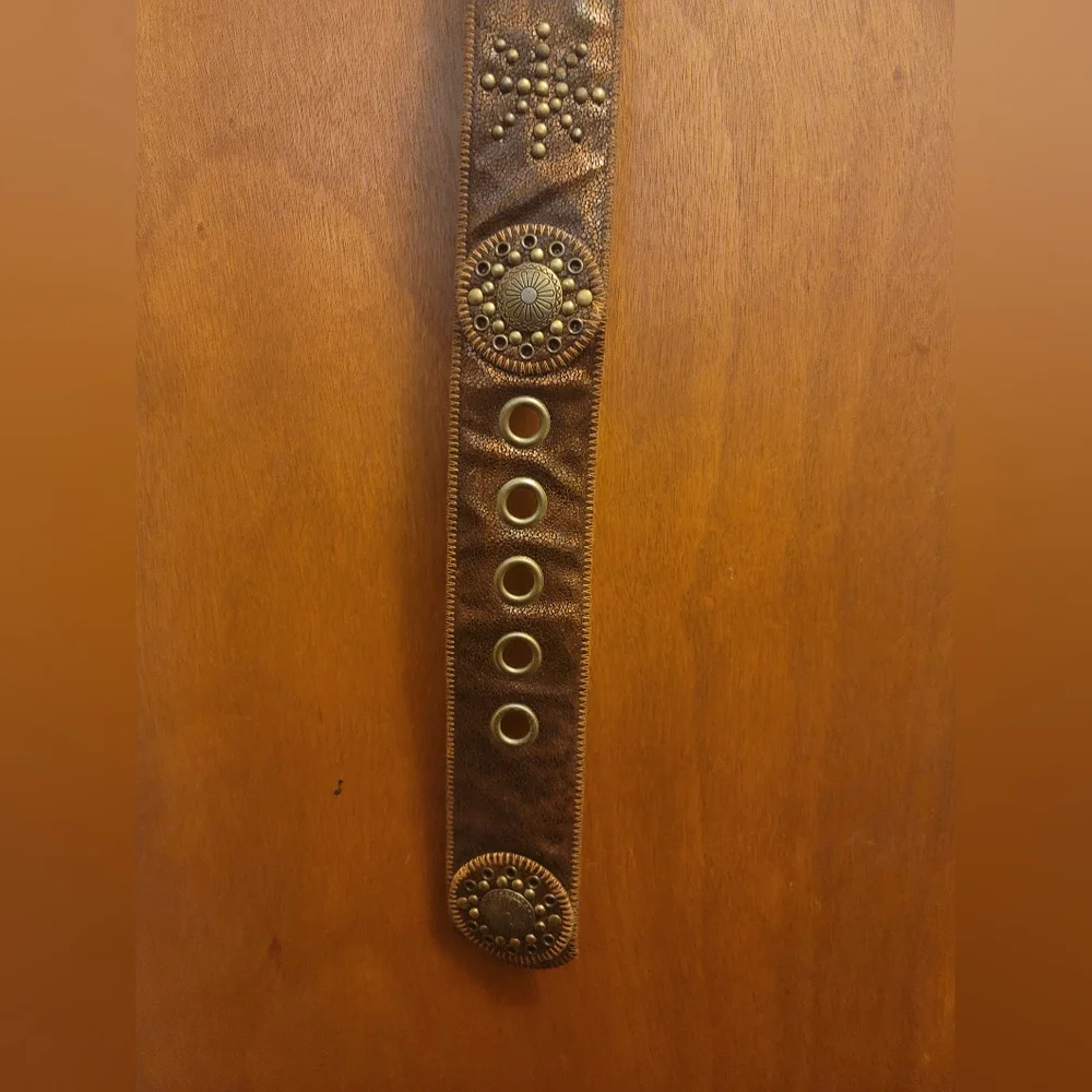 Rustic Pattern Belt - Picture 2 of 4